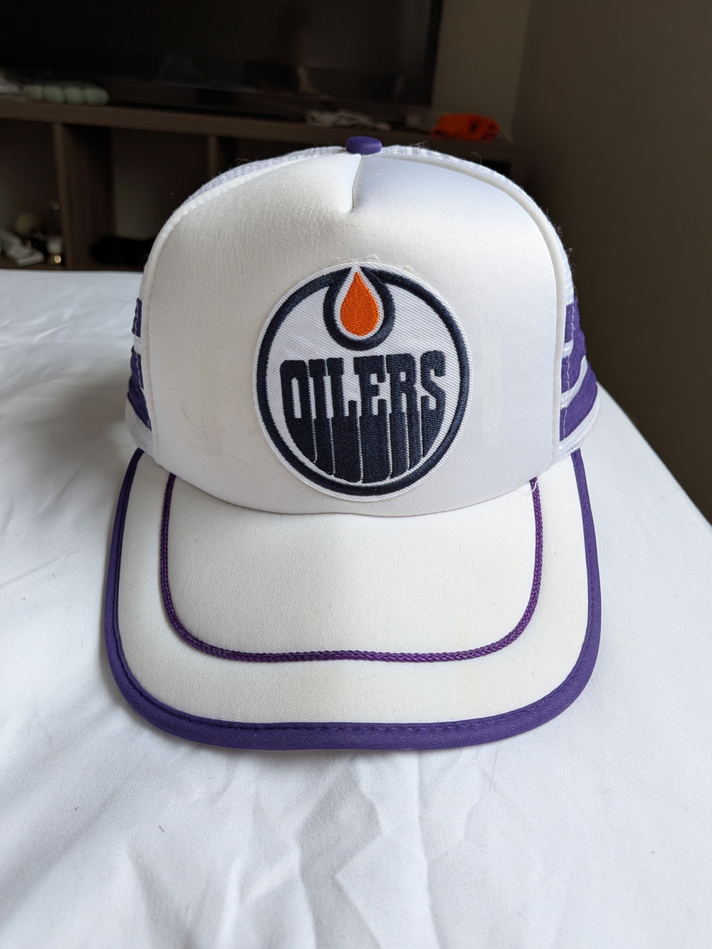 Edmonton Oilers Vintage White & Purple Mesh Trucker Hat Custom Deadstock - Picture 2 of 8